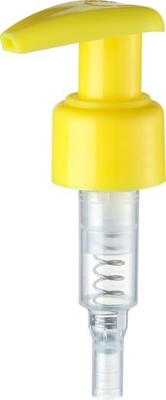 Os PP plásticos travam da esquerda à direita a bomba do distribuidor da loção para para a garrafa cosmética 24/410